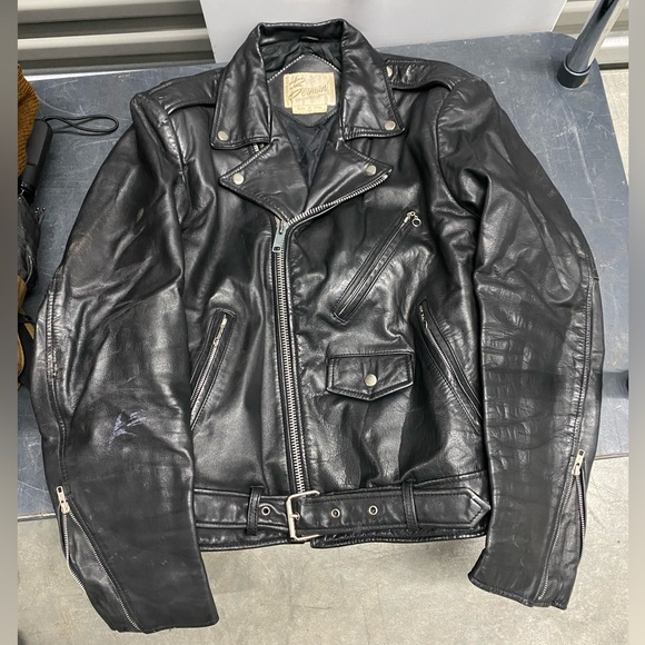 Vintage 70’s Berman’s NYC Leather Motorcycle Jacket - Picture 3 of 16